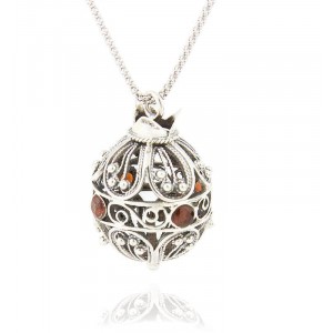 Rafael Jewelry Filigree Pomegranate Pendant in Sterling Silver with Garnet Colliers & Pendentifs