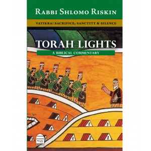 Torah Lights - Vayikra: Sacrifice, Sanctity and Silence – Rabbi Shlomo Riskin Livres et Médias
