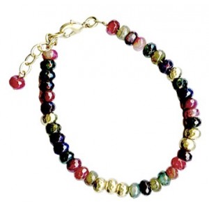 Colorful Bracelet with Agate Beads and Gold Bracelets Juifs