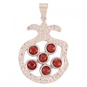 Rhodium Plated Pomegranate Pendant with Garnet Stones Colliers & Pendentifs