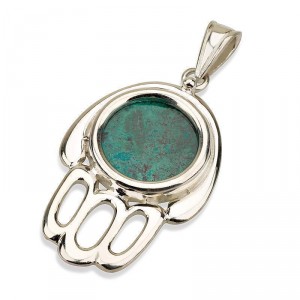 Hamsa-shaped Silver Pendant with Eilat Stone Colliers & Pendentifs