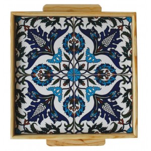 Armenian Wooden Tray with Tulip Floral Motif Décorations d'Intérieur